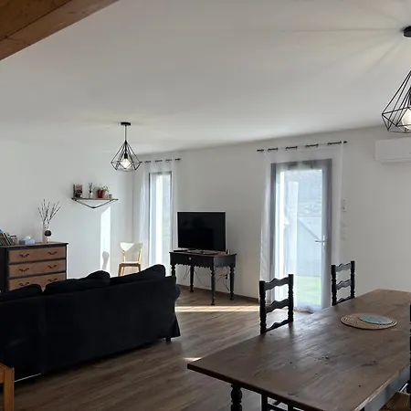 Ferienhaus Camdeborde 2 Personnes Au Coeur Du Village De *